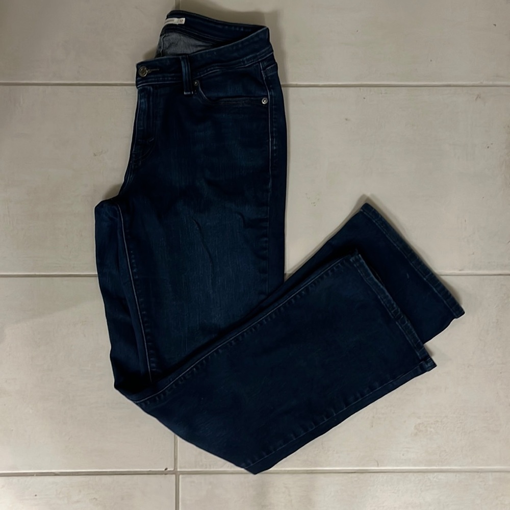 529 curvy bootcut Levi’s size 12